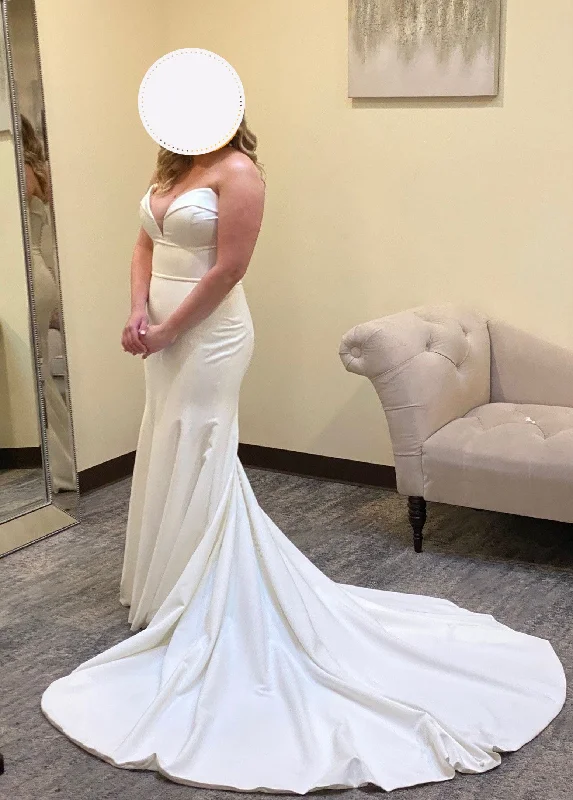 Exclusive Deal Sophia Tolli Y22270 Lottie Button Back (Fit and Flare)