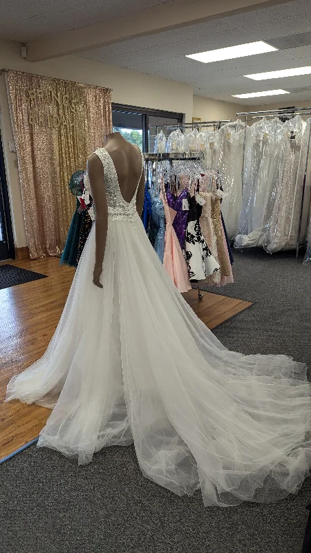 Early Bird Discount Allure Bridals PRIVATE LABEL: 300126