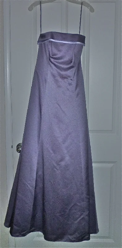 Blowout Sale David's Bridal Strapless Purple dress/ 8113VICLI