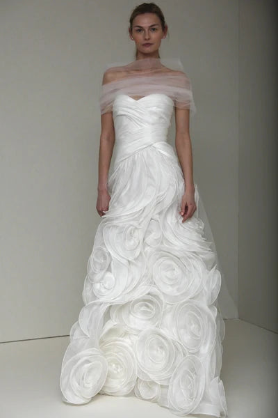 Early Access Monique Lhuillier Shelby