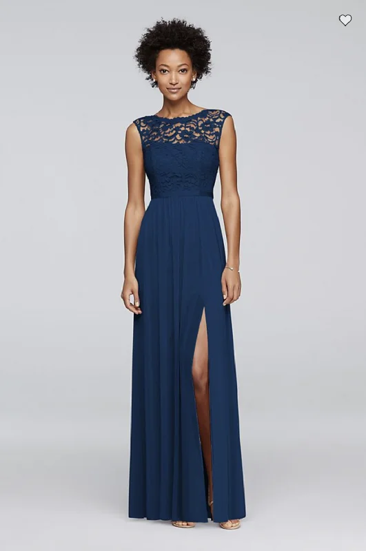 Steals and Deals David's Bridal F19328