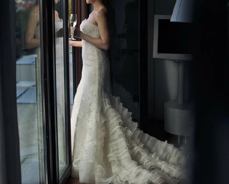 Can't Miss Vera Wang Leda