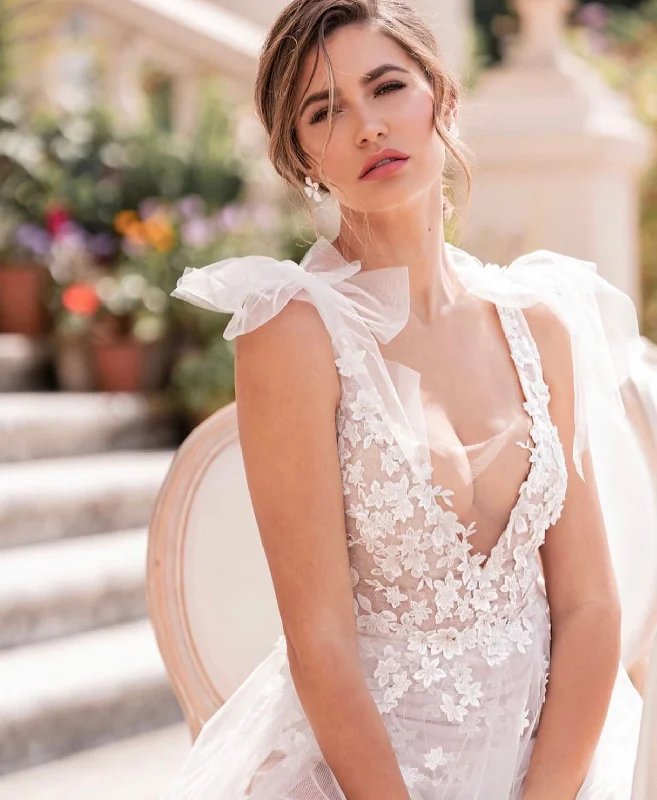 Bargain Prices Berta  Muse Collection Style 20-142 Felicity