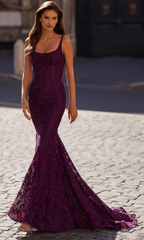 Early Access La Femme 32420 - Floral Lace Scoop Neck Prom Gown