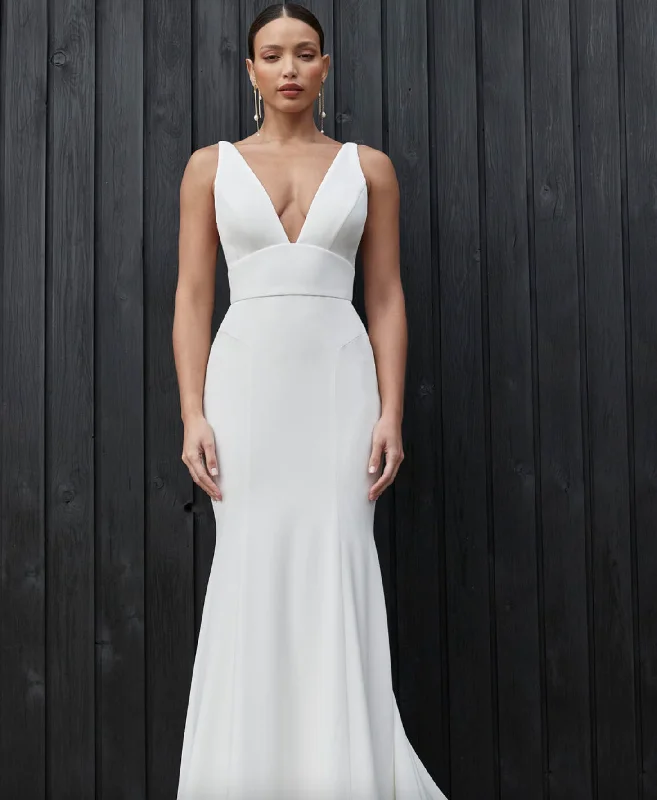 Value Deals Sassi Holford Serena