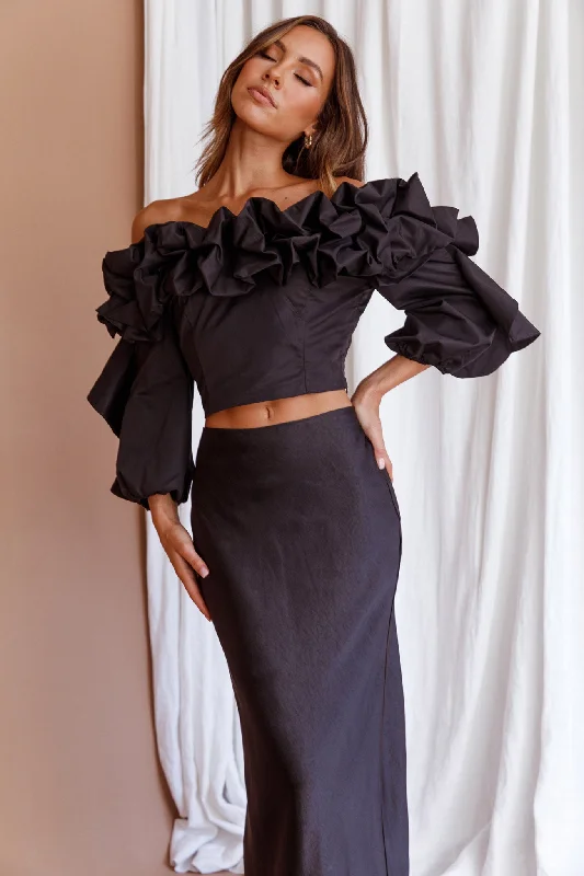 Deal Dash Midnight Mirage Puff Ruffle Crop Top Black