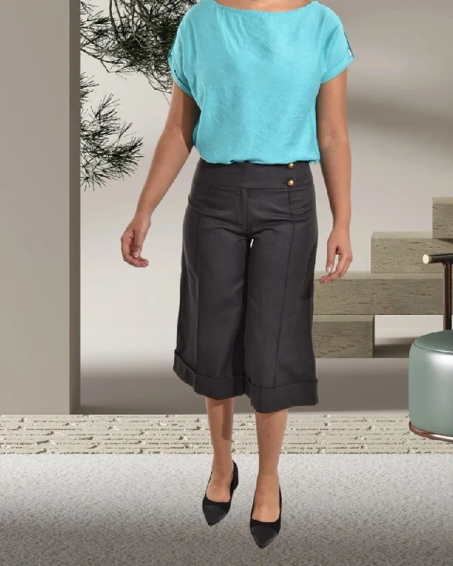 New Arrival Ladies Charcoal Capri Pants
