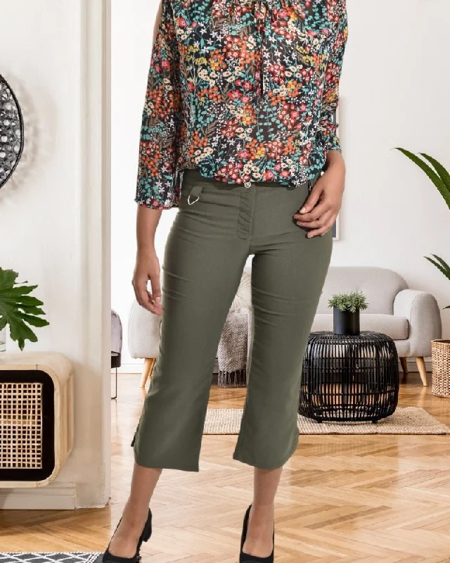 Last Chance Ladies  Olive Capri Pants
