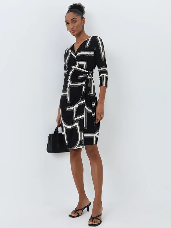 Final Markdown Wardrobe Black Abstract Printed Wrap Dress