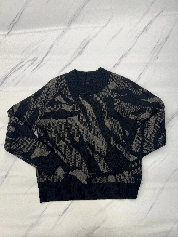 Value Deals Sweater By Athleta In Camouflage Print, Size: Xs