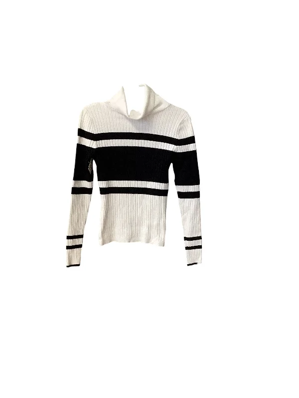 One-DAY Sale Top Long Sleeve By Evereve In Striped Pattern, Size: M