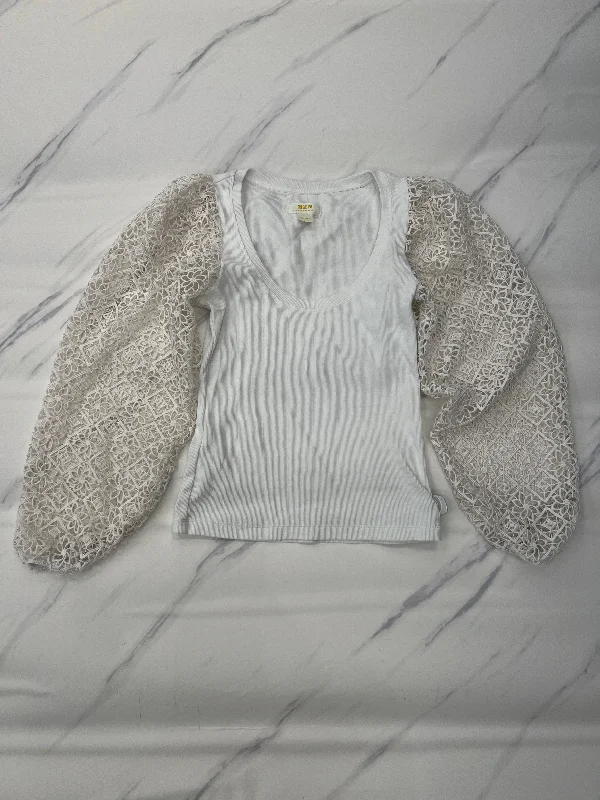Huge Savings Top Long Sleeve By Maeve In White, Size: Xxs