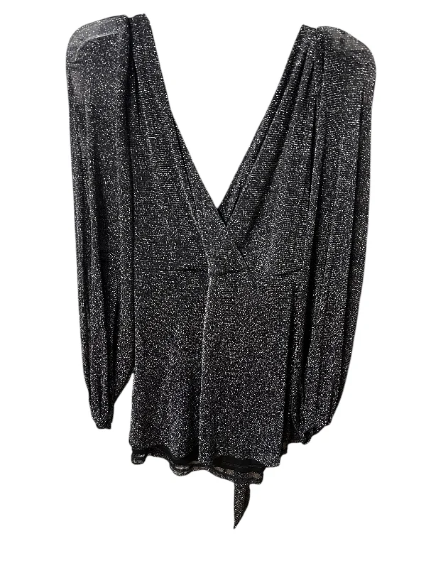 Don't Wait Top Long Sleeve By Torrid In Grey, Size: 2x