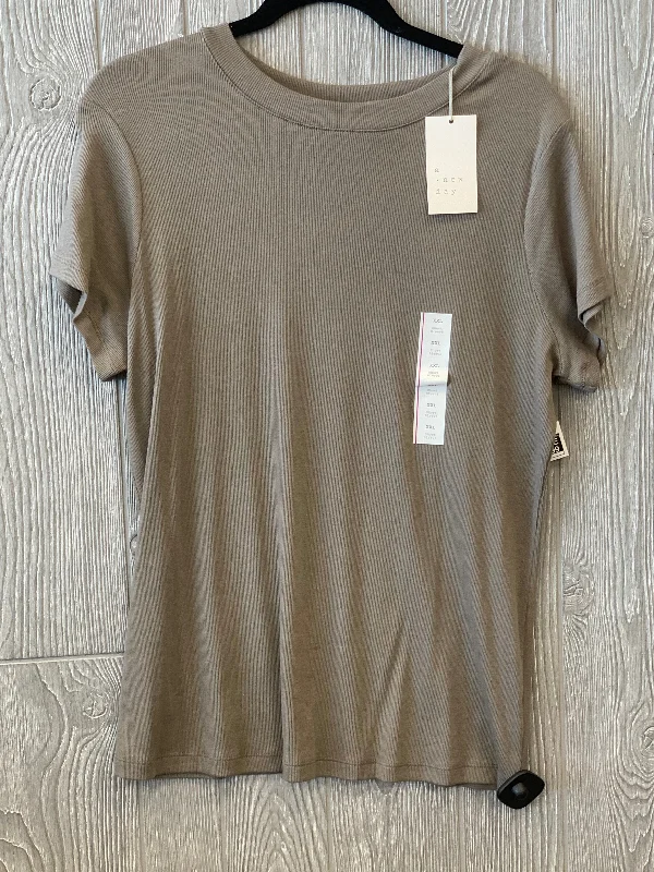 Deal Frenzy Top Short Sleeve Basic By A New Day  Size: Xxl