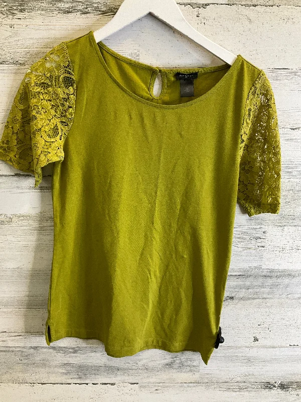 Price Fest Top Short Sleeve By Ann Taylor In Chartreuse, Size: Xs