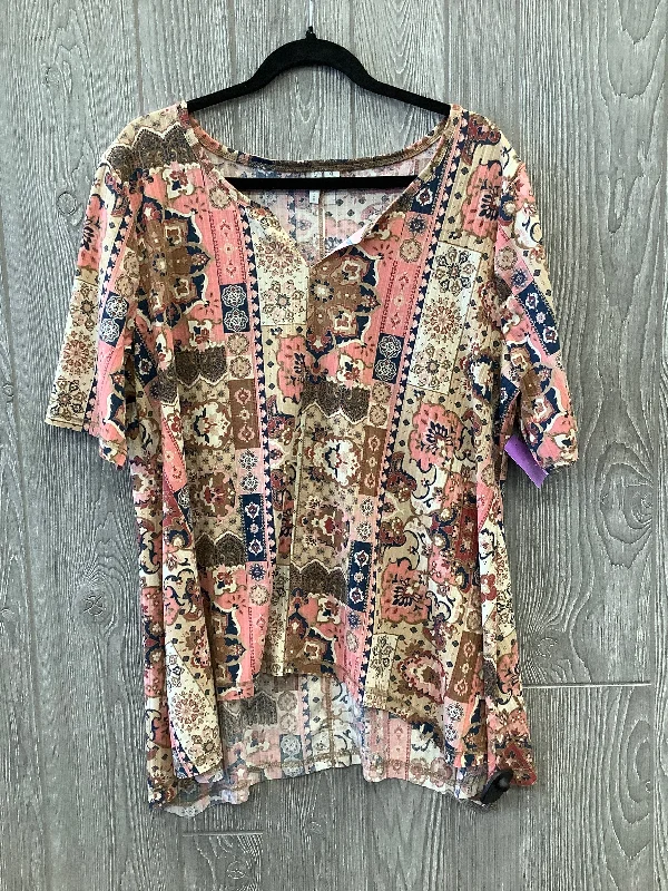 Closeout Top Short Sleeve By Cato  Size: Xl