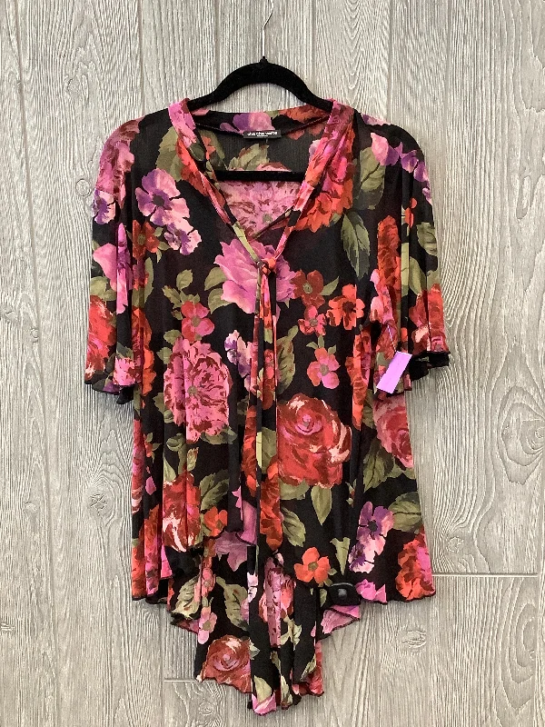 Steals and Deals Top Short Sleeve By Cha Cha Vente  Size: M