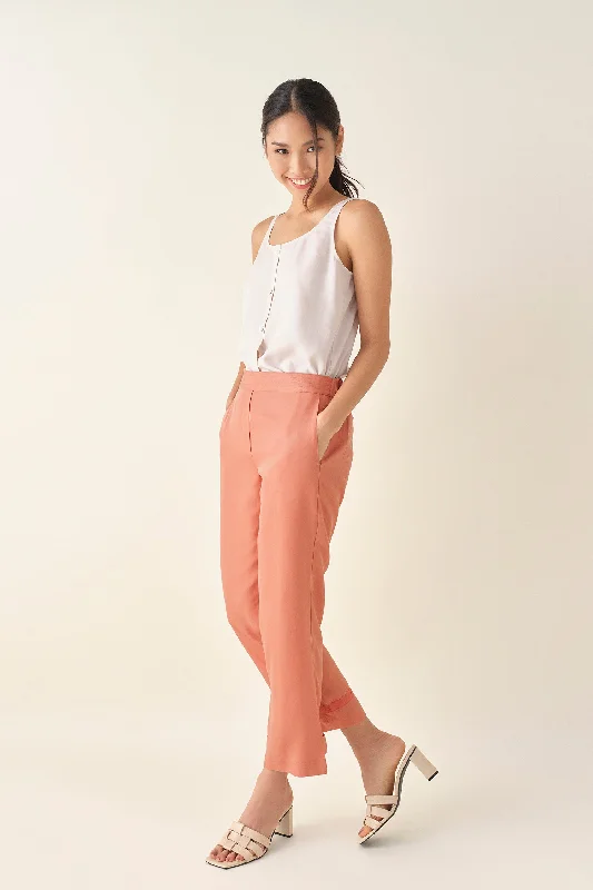 Major Savings Convertible Crop Pant - Apricot