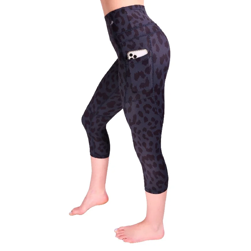 Early Access Women's Compression Capris W/ Pockets - Leopard Black